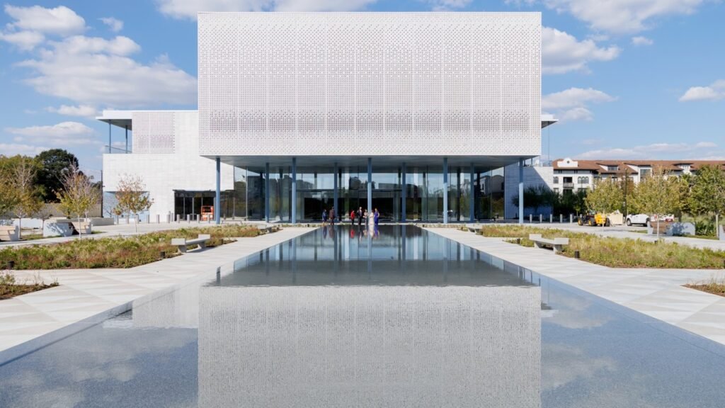 HH the Aga Khan, Houston Mayor John Whitmire open Ismaili Center, Houston as new cultural and architectural landmark for USA