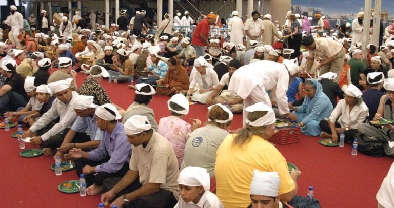 Sikh Community's Langar at the Parliament of World's Religions in Chicago